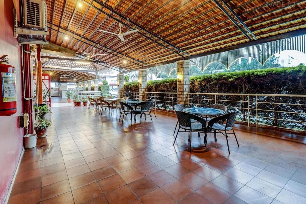 Heritage Shelters Resort Mysore Exteriör bild